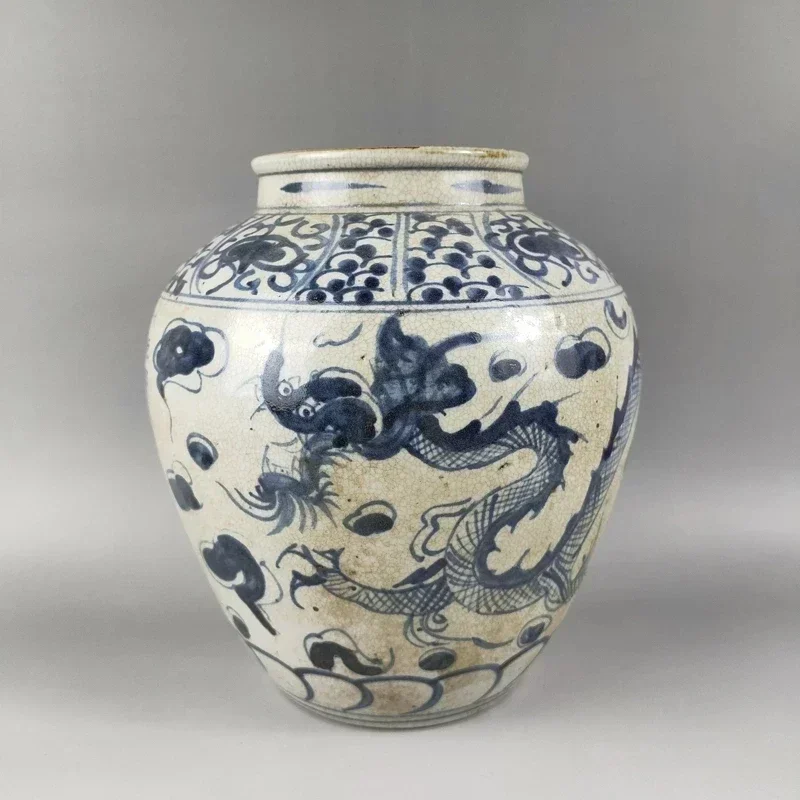 Exquisite Chinese Classical Antique Collection Home Decoration Blue and White Porcelain Pot Jar,Painted with Dragon Designs