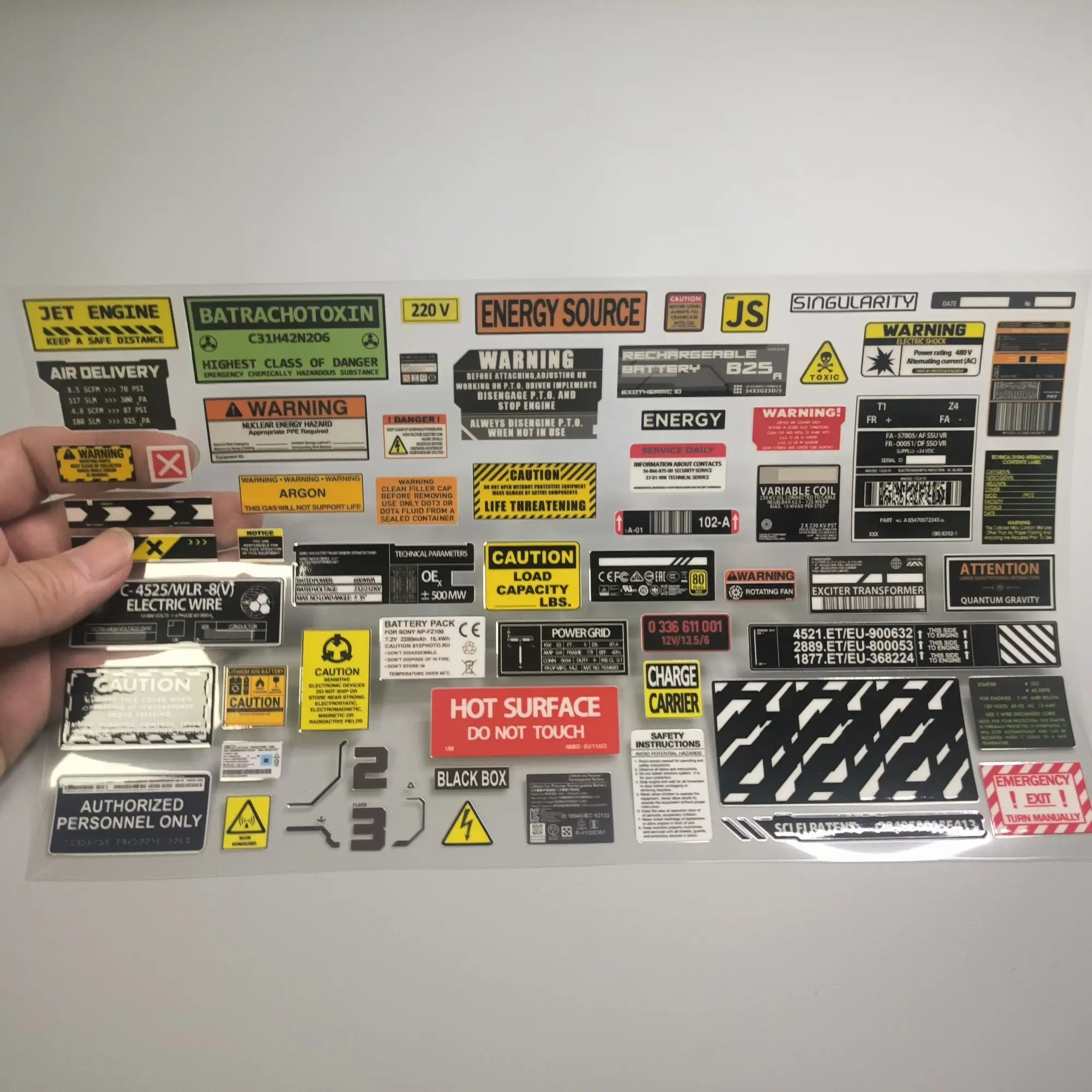 

Набор виниловых наклеек в стиле киберпанк: механические, мотоциклетные, с QR-кодом, для декора внедорожников, стекол, багажных боксов