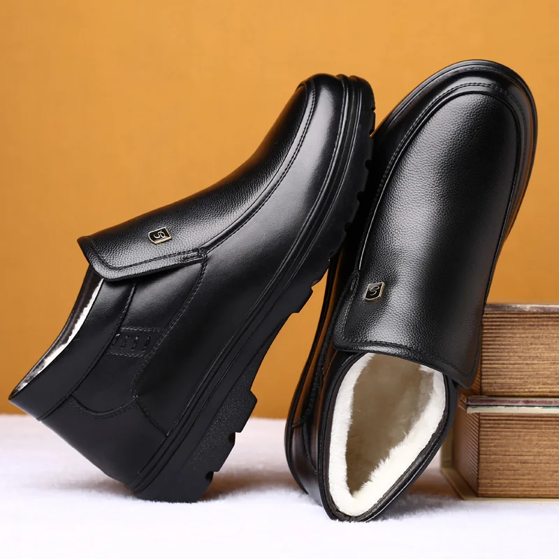 Winter Hot Selling Men's Thick Soled High Top Shoes Warm Plush Ankle Boots Men's Leather Casual Shoes Wear-resistant Soles