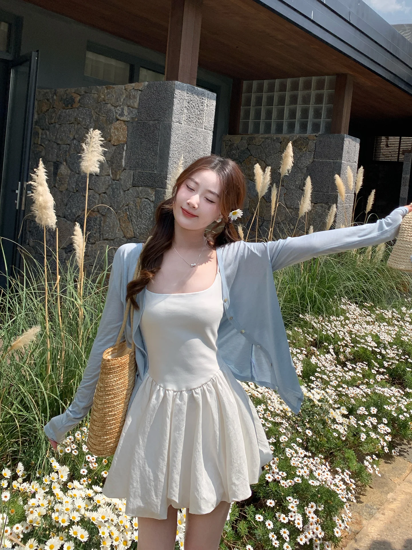 

Тонкий шелковый женский кардиган с завязками, новинка 2026 года, летний, с длинным рукавом, V-образным вырезом, защита от УФ-излучения, вязаный, для работы, в корейском стиле