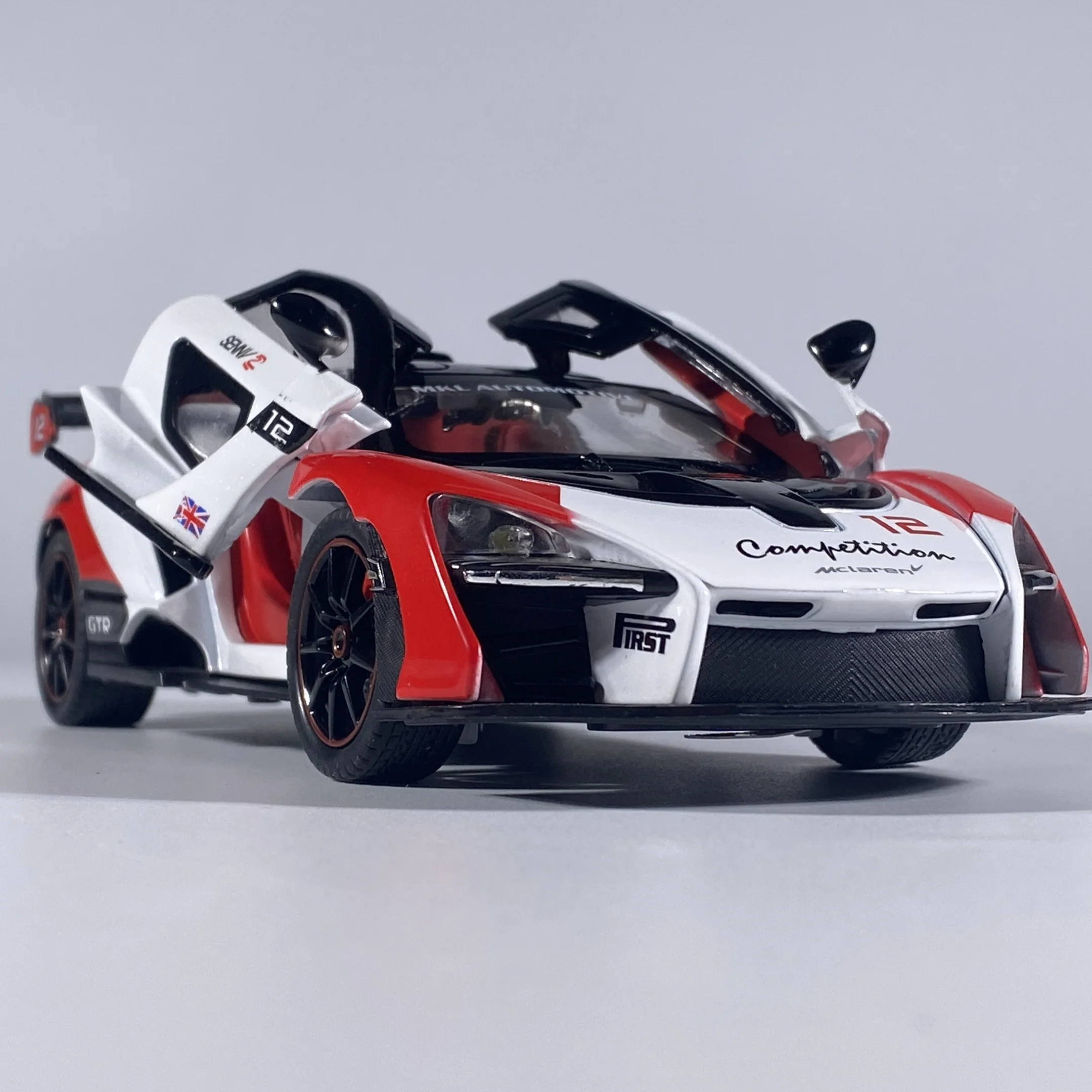 1-24-mclaren-senna-track-edition-суперкар-из-сплава-металла-литая-под-давлением-модель-автомобиля-высокая-имитация-настольного-дисплея-украшения-подарок-другу