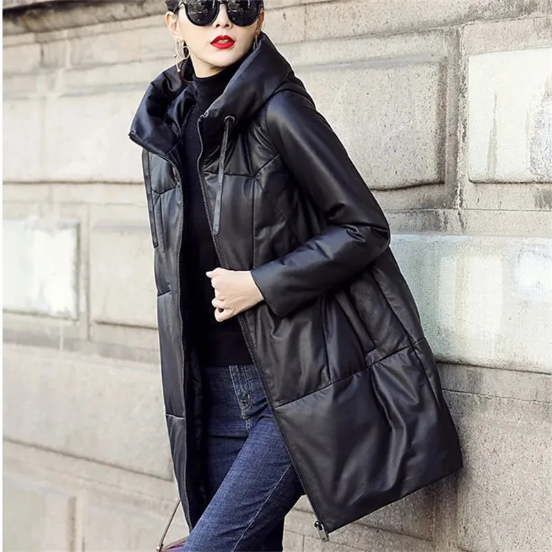 Giacca coreana in pelle Pu Donna 2025 Inverno Nuova giacca imbottita in cotone caldo spesso Cappotto lungo in pelle allentato con cappuccio casual Parka