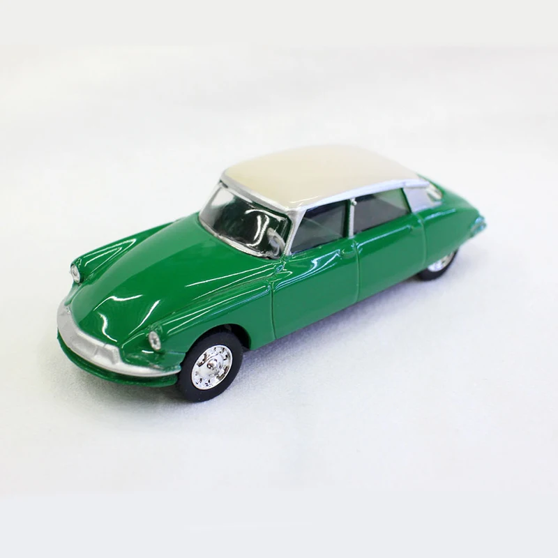 Have Flaws 1:58 Scale CITROEN DS Classic Alloy Simulation Car