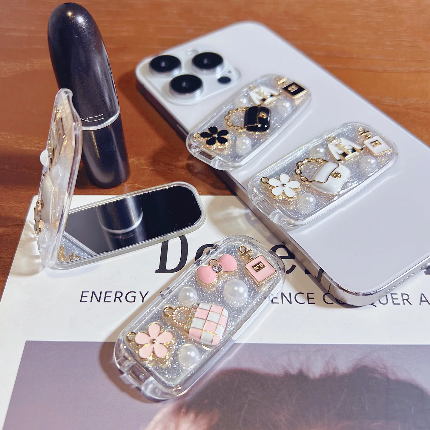 Supporto universale per telefono cellulare Supporto universale per telefono cellulare Supporto per supporto da tavolo pigro in materiale acrilico con specchio per il trucco