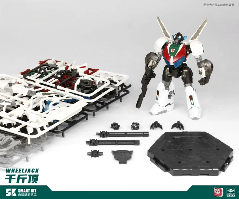 In Stock New Products TRUMPETER SK11 SK-11 Wheeljack Movable Doll Glue-free Movable Assembly Model Collection Gift Anime Figure