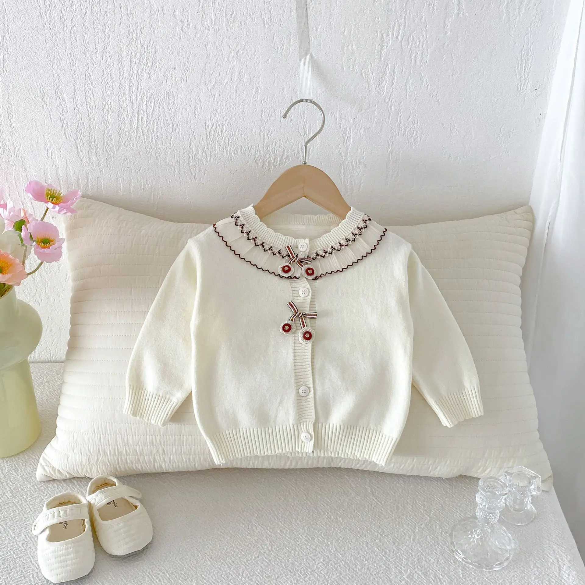 Girls Sweater 2026 Spring and Autumn New Childrens Clothing Korean Girl Baby Cute Sweet Butterfly Lace Collar Knitted Shirt