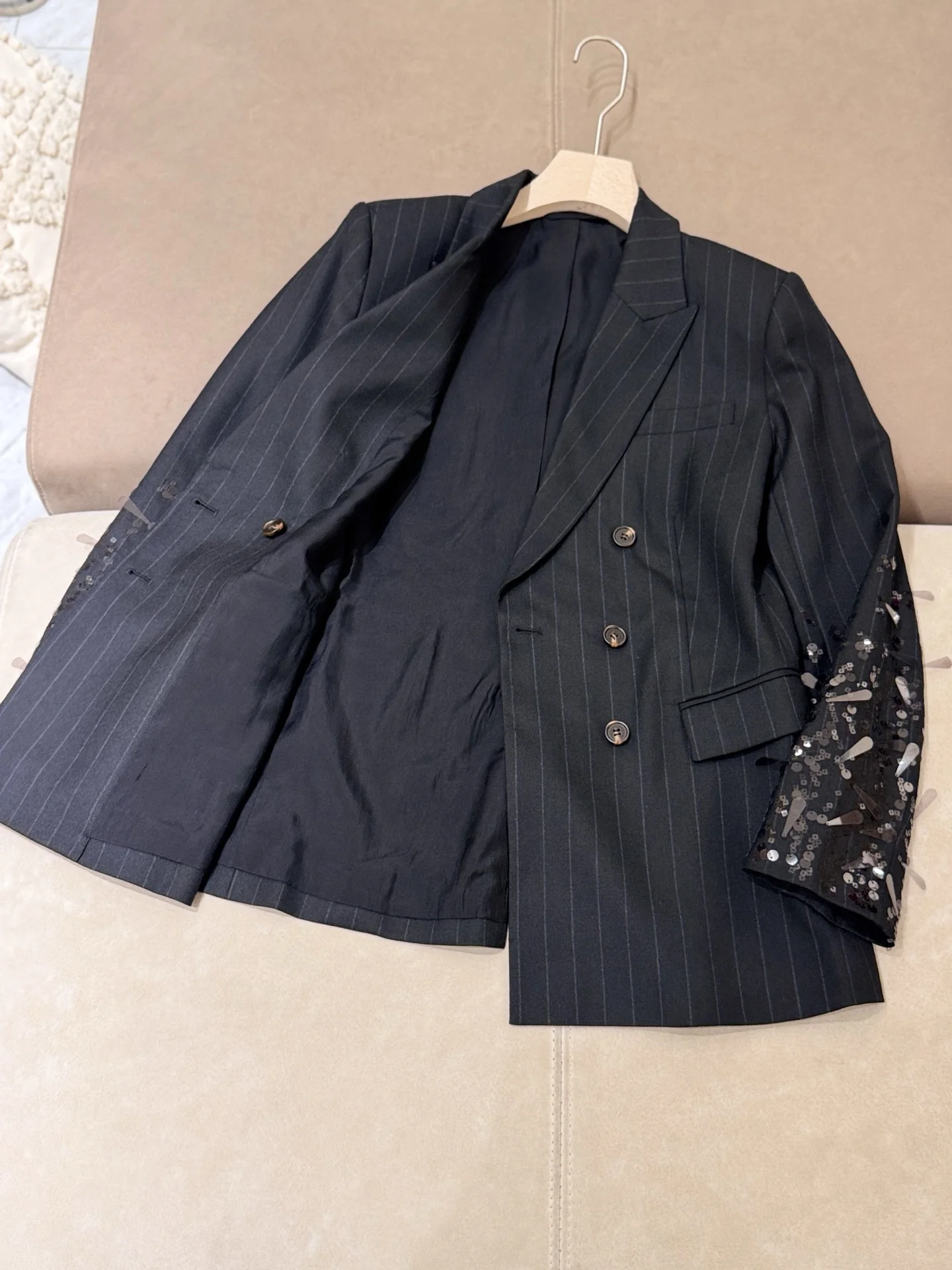 Ladies New High Quality Heavy Duty Striped Wool Suit Luxury Temperament Versatile Cuff Decoration