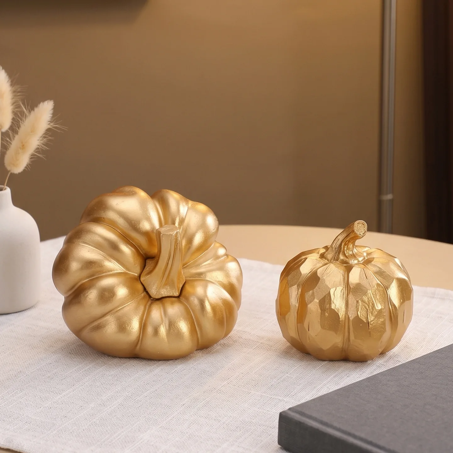 

1Pcs Creative Artificial Large Pumpkin Resin Craft Statue Autumn Thanksgiving Home Garden Landscaping Decoration Ornament