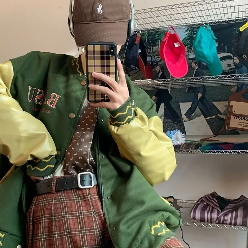 ​ ​ 2025 빈티지 야구 점퍼 유니섹스 PU 가죽 자수 레터링 가을 봄 미국 레트로 오버사이즈 애슬레저 아우터 ​ ​