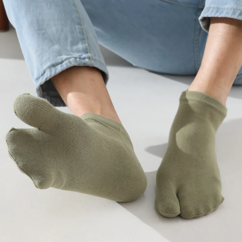 1 Pair Japanese Unisex Summer Fiber Two Finger Socks Split Toe Tabi Socks Causal Comfortable Solid Color Cotton Short Socks