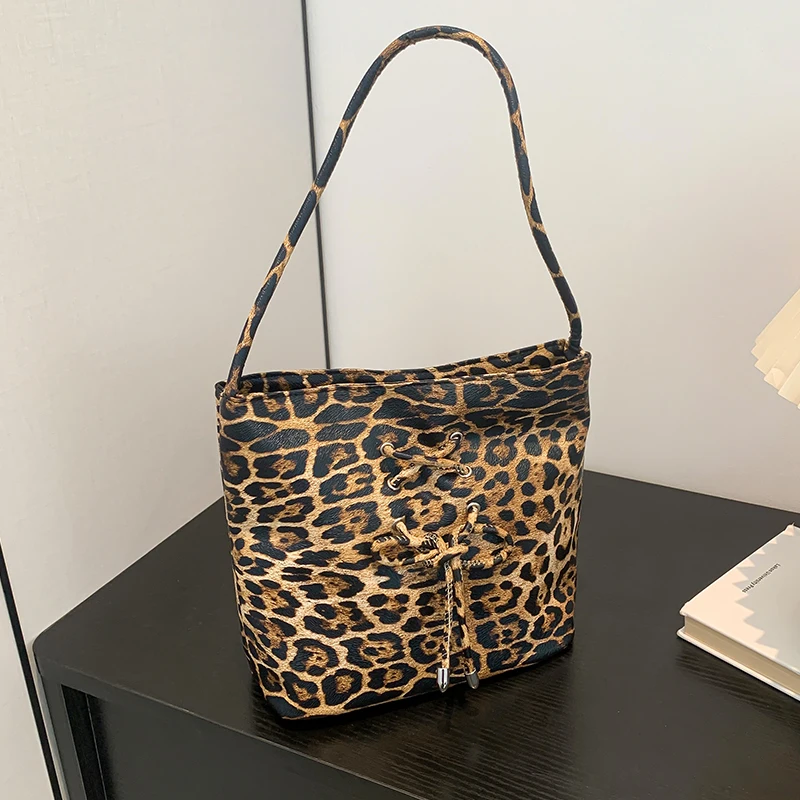 Vintage Women Handbag Leopard Pattern Leather Shoulder Bag Female Top Handle Tote Bag Bucket Underarm Shopper Bag Brand Bolsas