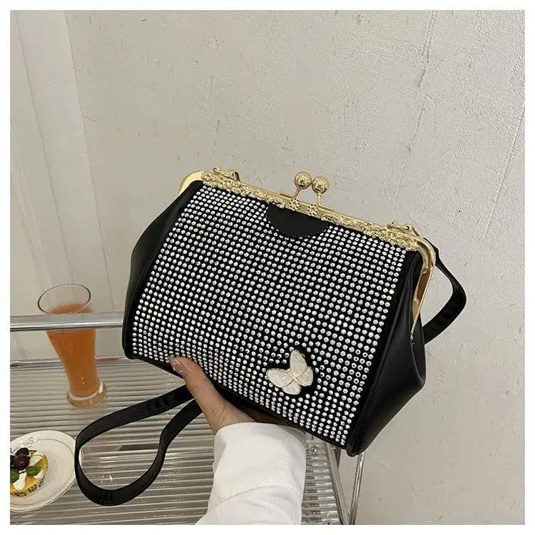 Light Luxury Shining Hot Diamond Fashion Shell Bag Clip Button Women's Bag New Fashion Youth Casual One Shoulder Crossbody Bag