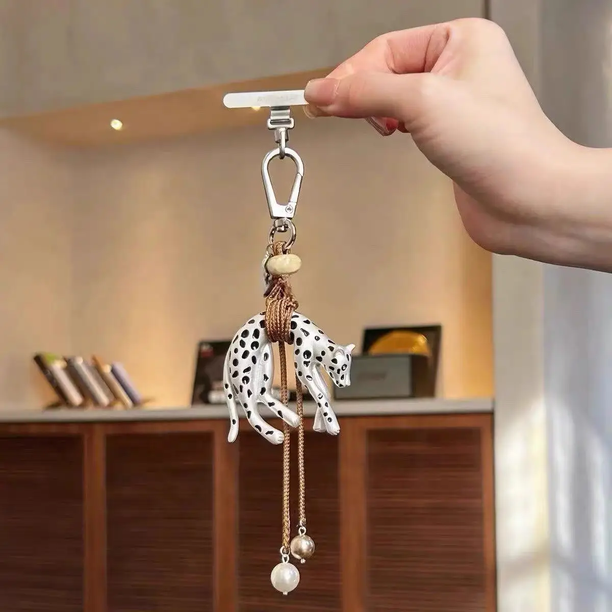 Leopard Bag Pendant Woven Pendant Keychain Waist Pendant Mobile Phone Chain High-end Fashion Trendy Versatile For Cool Girl Gift