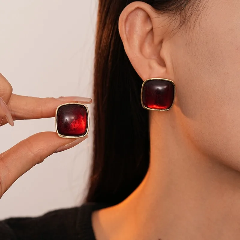 Coffee Retro Geometric Square Stud Earrings for Women Resin Ear Stud European American Style Advanced Banquet Ear Jewelry