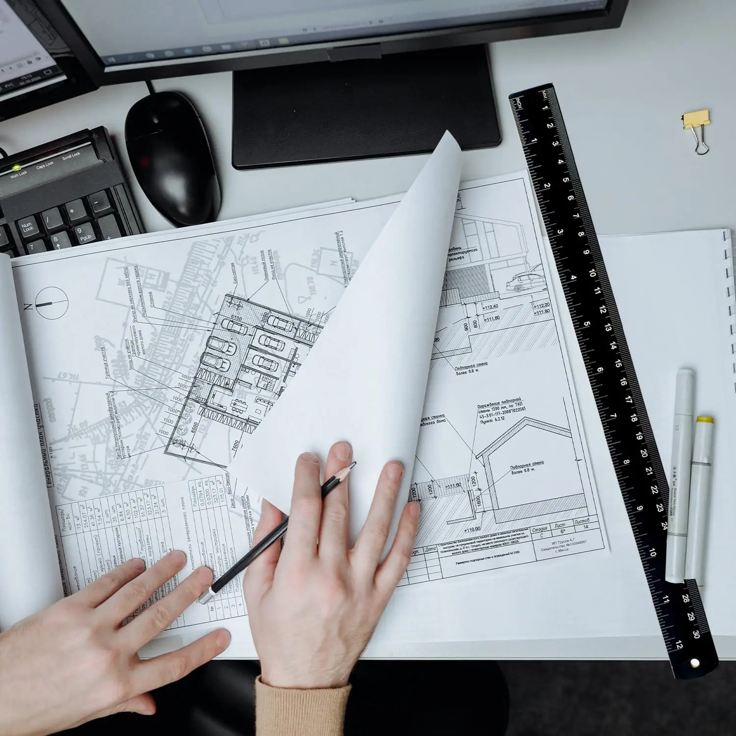 Metal Ruler 12 inch, Aluminum Ruler with Metric and  Measurement, 30  Long Straight Ruler with Inch and MM Conversion Table for