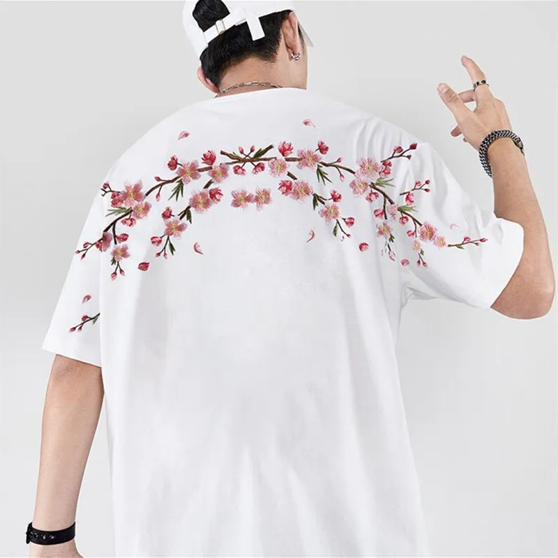 Lovers Embroidered Summer T-shirt 2024 New Women Flower Cotton T Shirt Students Casual Tee Short Sleeves Top Loose T-shirt 3XL