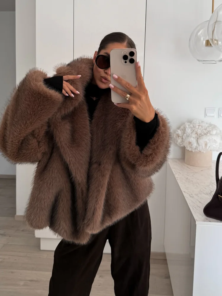 Luxo oversized quente pele do falso casaco curto para as mulheres nova moda grande lapela manga cheia flurry jaqueta 2024 chique feminino streetwear