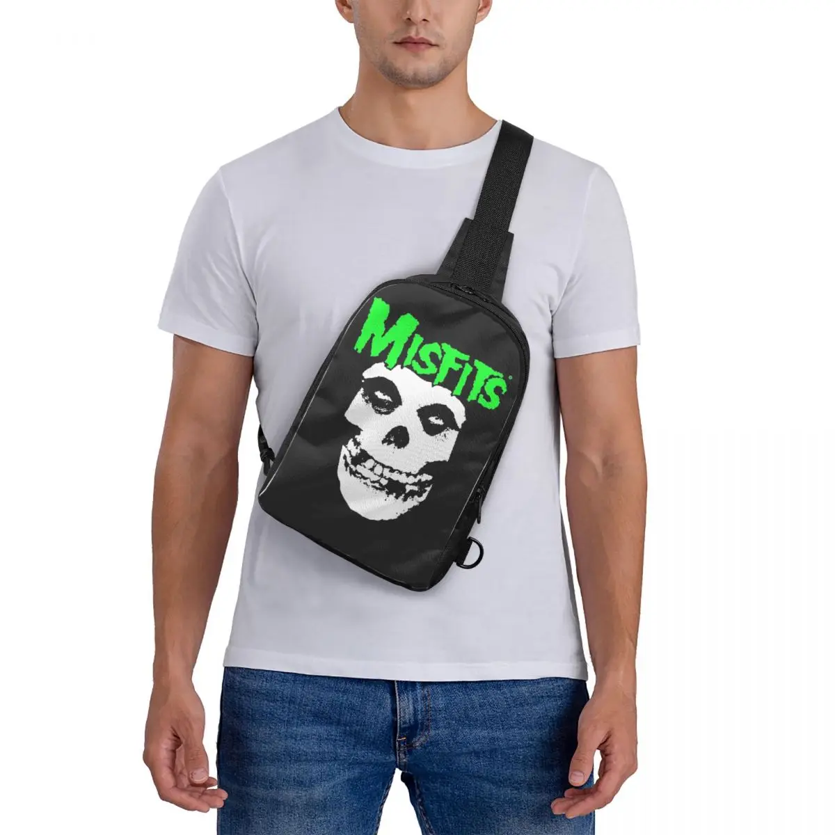 

Misfits Skull Chest Bag Crossbody Backpack Sling Shoulder Bag For Men Traveling Hiking Daypack