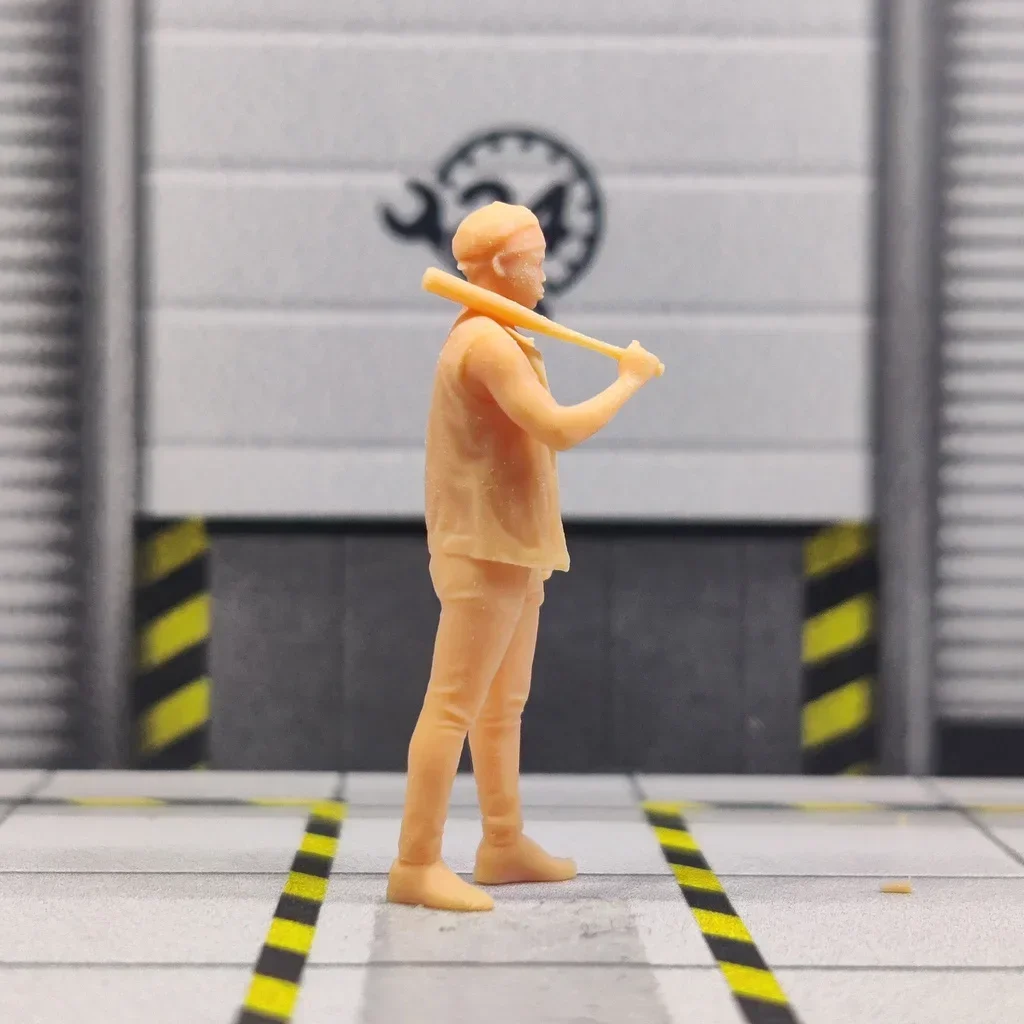 1/64 1/43 Scale Model Resin Little Gangster with Stick on His Shoulder Uncolored Miniature Diorama Hand-painted S515