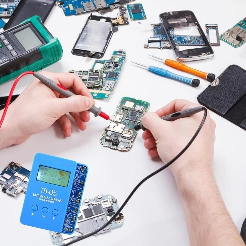 

R1WD Battery Repair Instrument for Phone 11-15 Battery Data Reading Writing Device Battery Health Warning Error Fix