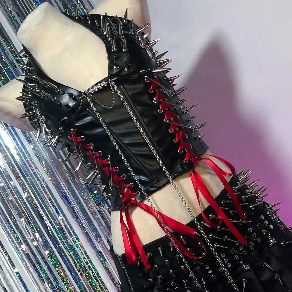 

Emo E-Girls Gothic Tank Studded Rivet Y2K TOPS Club Wear Hand Made Kawaii Chain Eco DIY Punk Rock Teen Harajuku Grunge Goth 90s