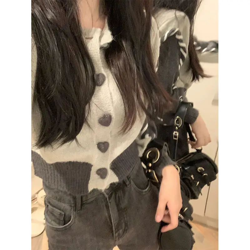 Y2k Harajuku Vintage Fashion 2023 Autumn Sweaters Women Patchwork Heart Button Cardigan Femme Contrast Color Crop Tops