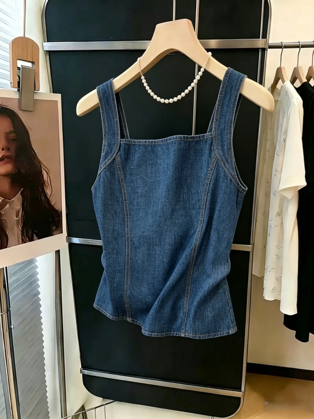 

High-End Women's Retro Hong Kong Style Denim Halter Shirt Summer Back Strap Slimming Top Cotton Loose Fit Sleeveless Square C...