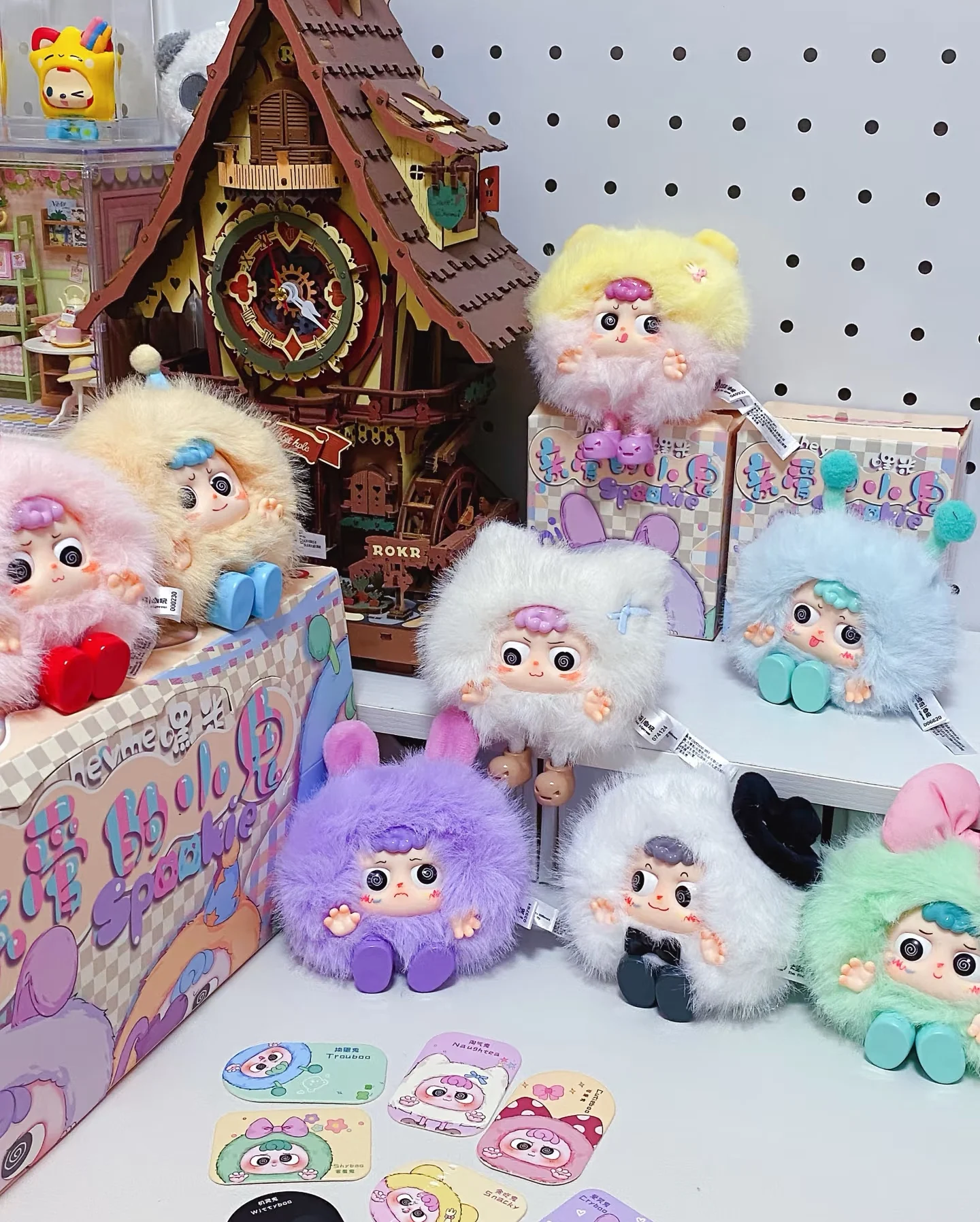 2025 Nuovo bambino tre carino Hey Me Dear Little Ghost peluche scatola cieca giocattolo pendente per regali di decorazione della serie di scatole cieche alla moda