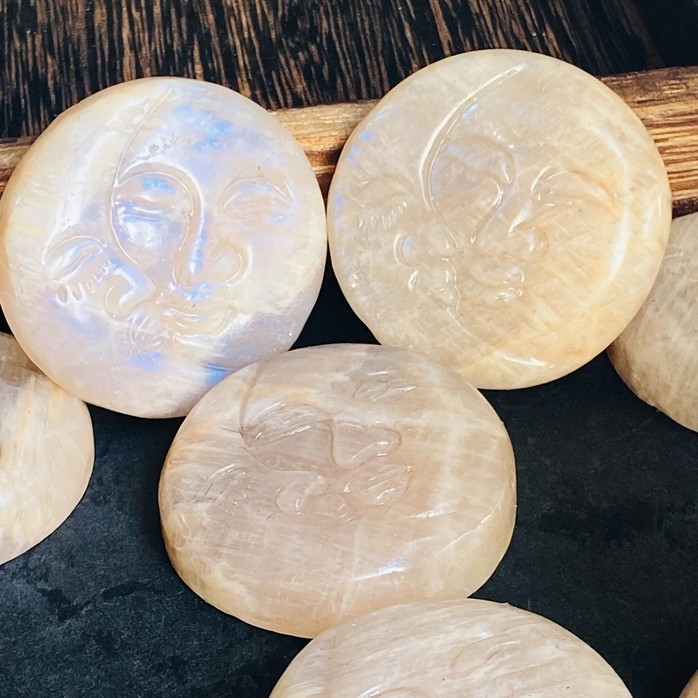 1 шт., резьба по лицу из лунного камня, Солнца и Луны — изысканный резной камень ручной работы, свободные гаммы, декор для дома и офиса, идеальный подарок, повседневный S 1 шт., резьба по лицу из лунного камня, Солнца и Луны — изысканный резной камень ручной работы, свободные гаммы, декор для дома и офиса, идеальный подарок, повседневный S