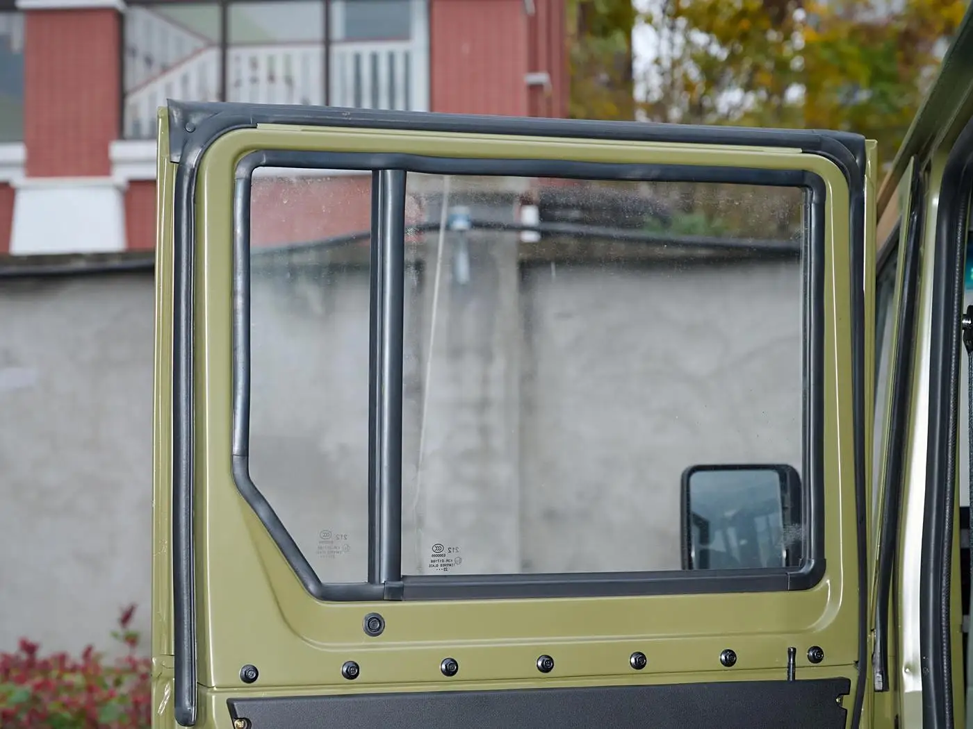 

FLOOR MATS FOR CARS 89