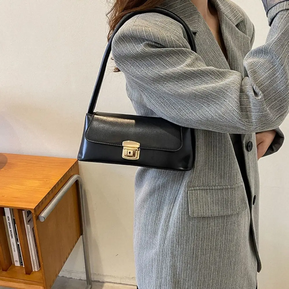 

Leisure Vintage French Stick Bag Large Capacity Fashion PU Leather Shoulder Bag French Style Handbag Underarm Bag Girls