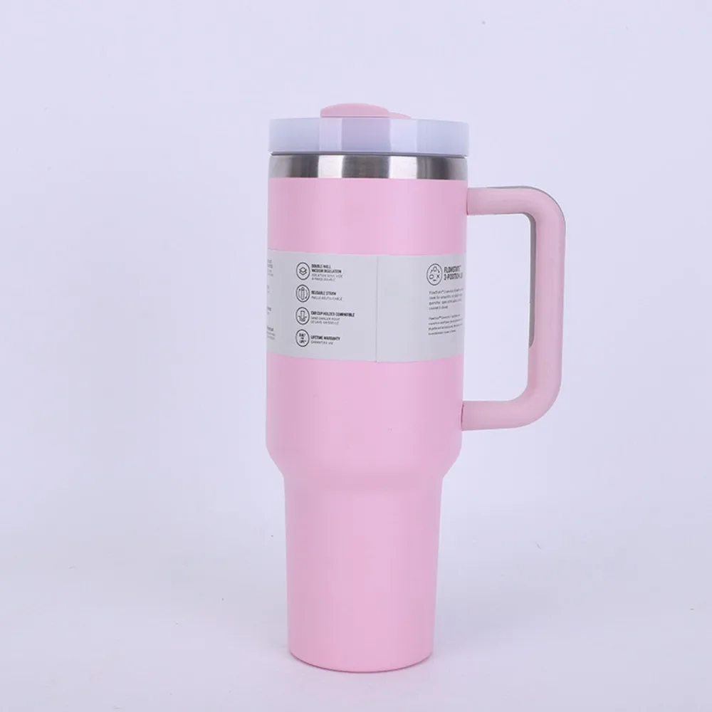 كوب معزول من الفولاذ المقاوم للصدأ سعة 40 أونصة مع مقبض من القش وغطاء قابل لإعادة الاستخدام وخالي من مادة BPA يحافظ على الماء باردًا أو ساخنًا لفترة طويلة