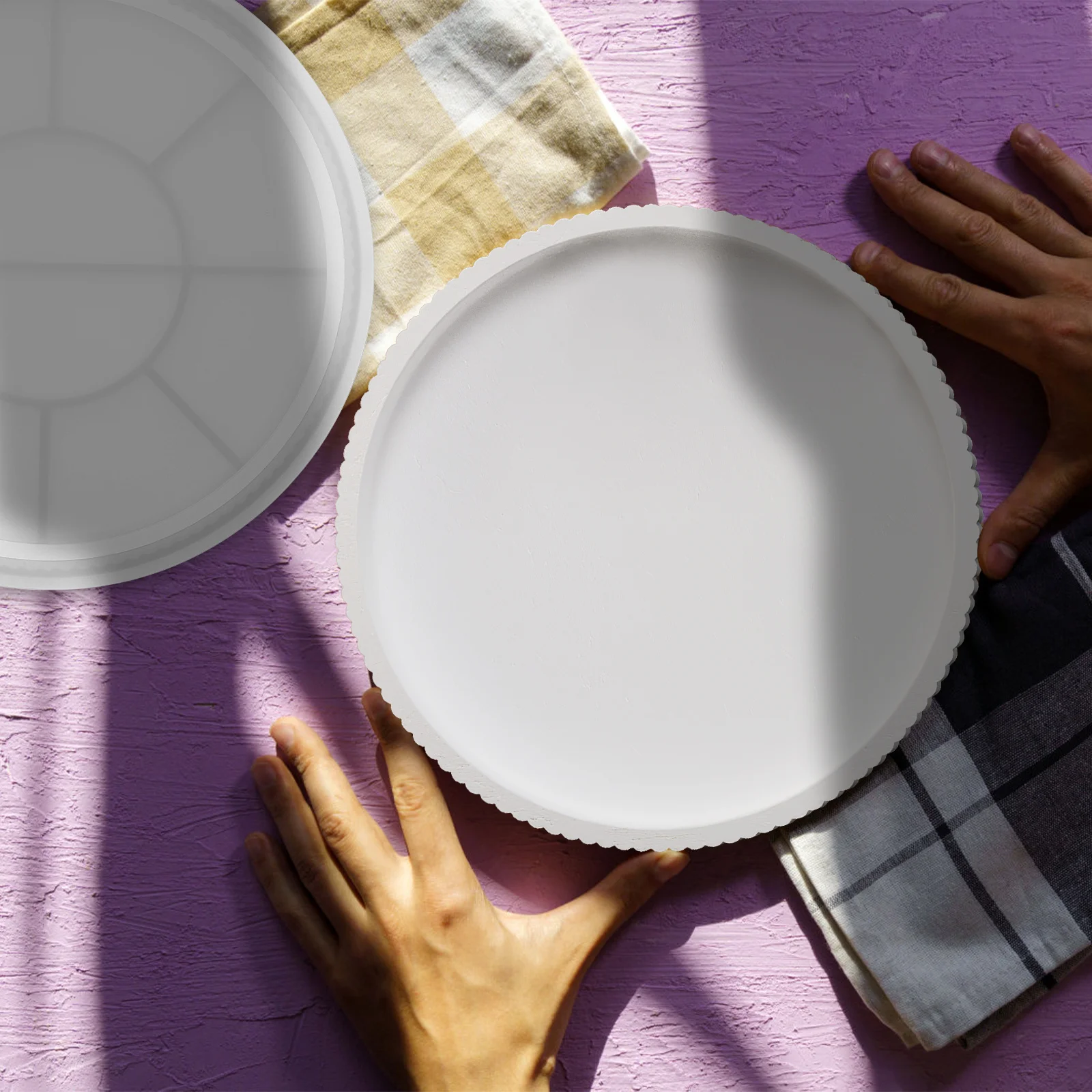 

1pcs Silicone Round Tray Epoxy Resin Casting Mold Reusable Snacks Storage Decorative Plate Platter Mold For Home Decoration