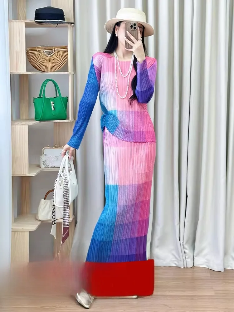 

Summer 2026 Color Block round Neck Top Women's Straight Cut Skirt Pleated Set Fashionable Casual Wear Polyester Fabric