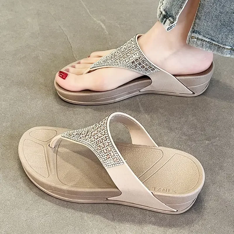 Women\'s Slippers and Ladies Sandals Wedge Heel Jewels Slides Flip Flops Shoes Crystals Rhenstone 2024 Trend Original Easy Wears