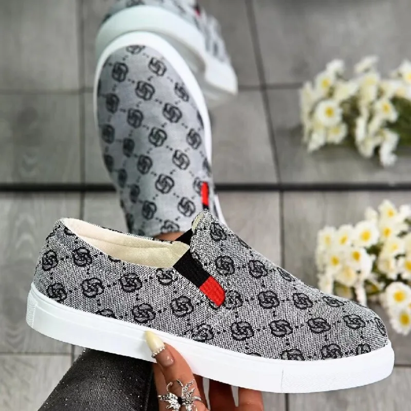 Sneakers da donna scarpe di tela Casual calde per le donne che camminano Slip on mocassini moda Outdoor Flat Sneakers donna Zapatos De Mujer