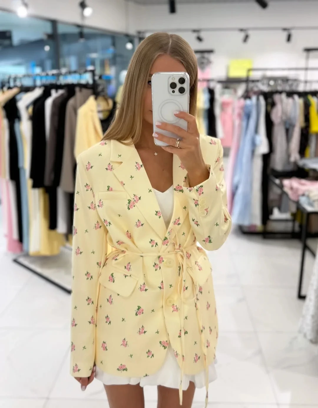 

European and American women's clothing 2025 summer new style temperament, small and fresh floral casual jacket, lace floral suit