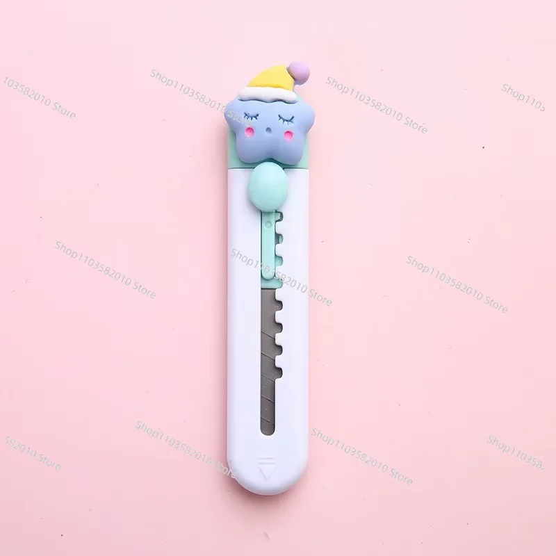 

Миниатюрный милый портативный нож для вскрытия посылок, универсальный нож-резак для коробок и бумаги, стиль и цвет в ассортименте (отправляются случайным образом)