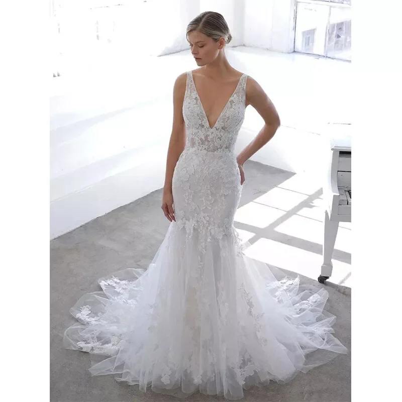 

Mermaid Bohemian Wedding Dress Sleeveless Lace Applique V-neck Backless Beach Bridal Gown Customized