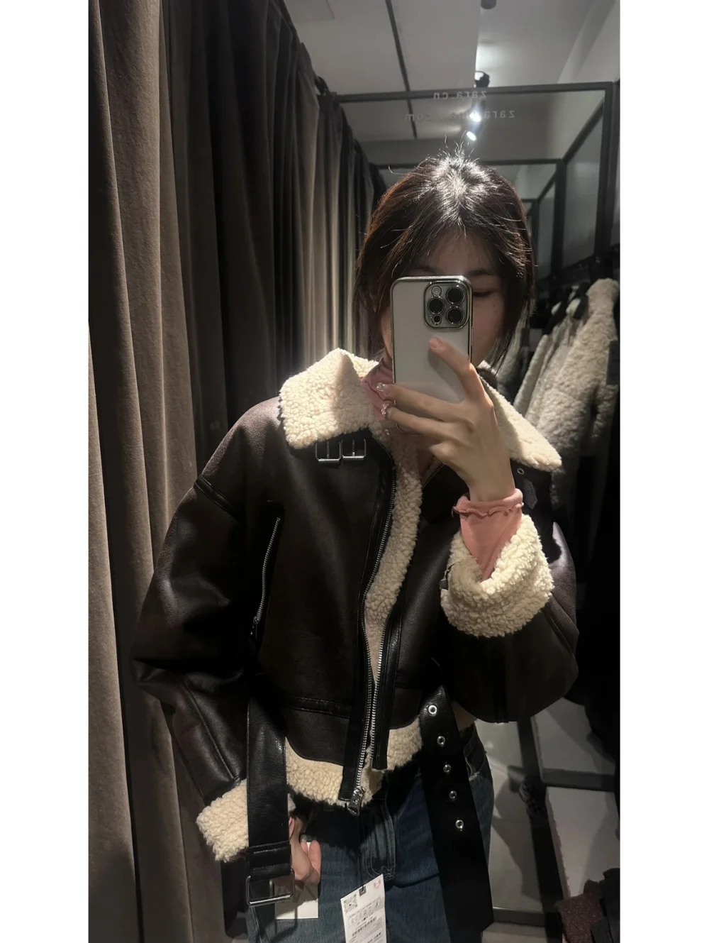 2024 traf Winter Women\'s street wear faux sheepskin fur bomber jacket with belt motorcycle thick warm sheepskin overcoat jacket