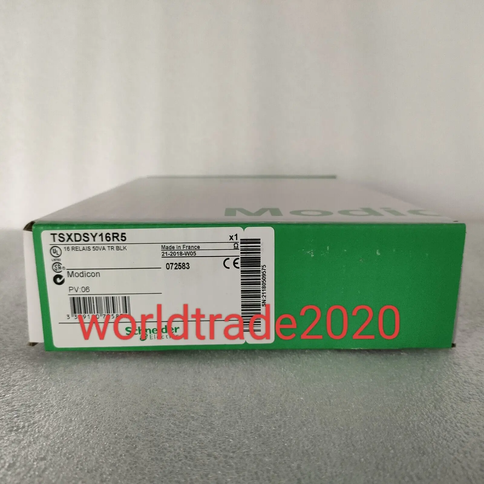 

New In Box Schneider TSXDSY16R5 PLC Output Module TSXDSY16R5