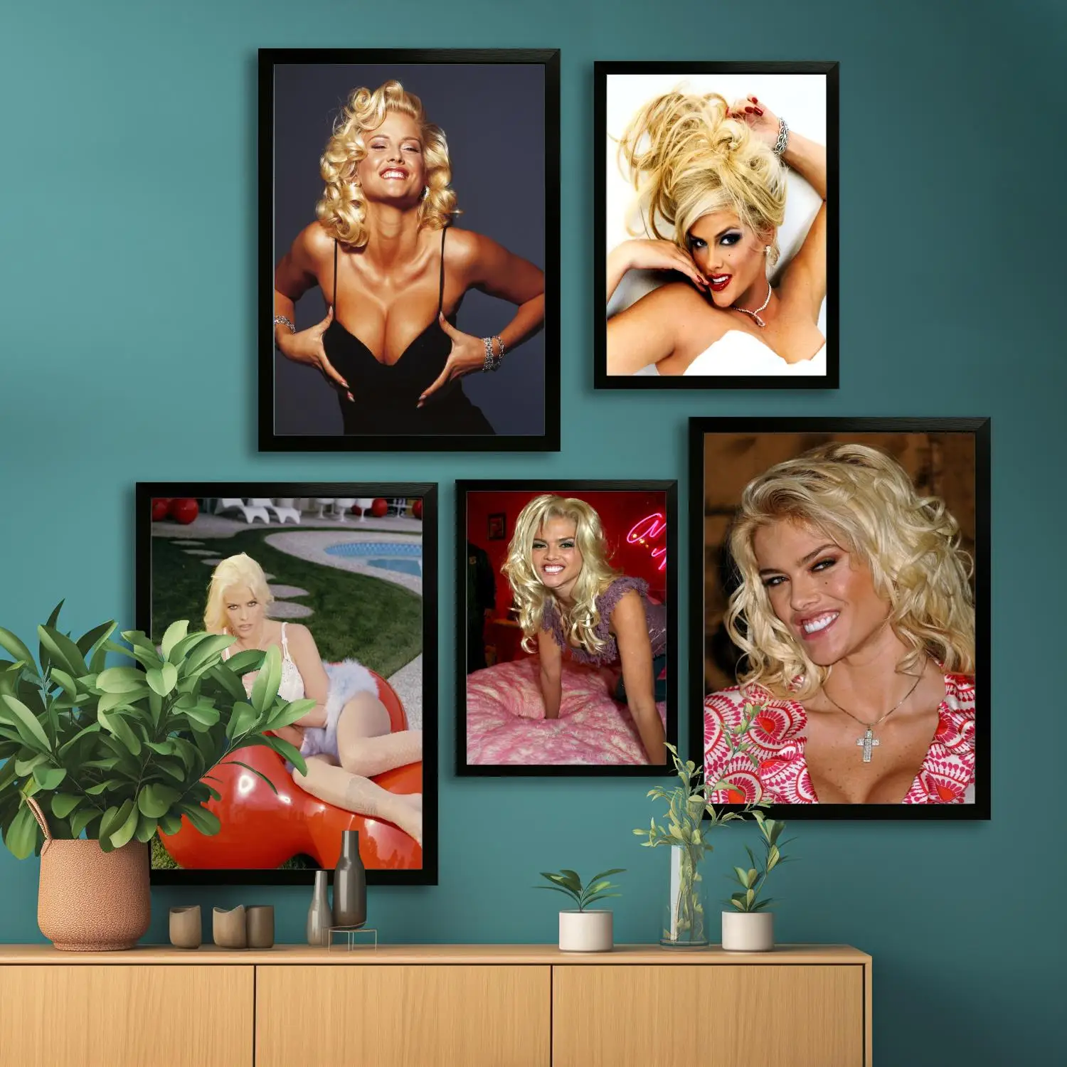 anna nicole smith Canvas Art Poster and Wall Art Picture Print, Modern Family Bedroom Decor Posters,Decorative painting