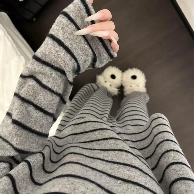 セクシーなパジャマセット韓国スタイルのミニマリストグレーストライプパジャマ女性用秋と冬2025ファッションホームウェア衣装セット