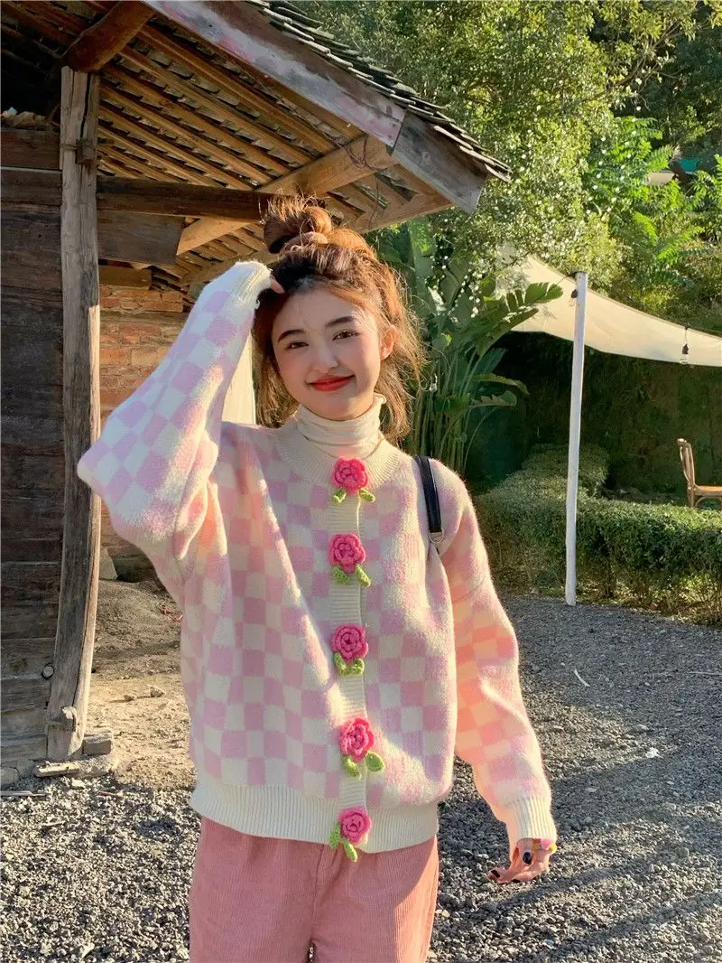 Sweet Pink Sweater for Petite Women in Autumn and Winter New Plaid Three-dimensional Flower Cardigan Top Thick Knit Sweater