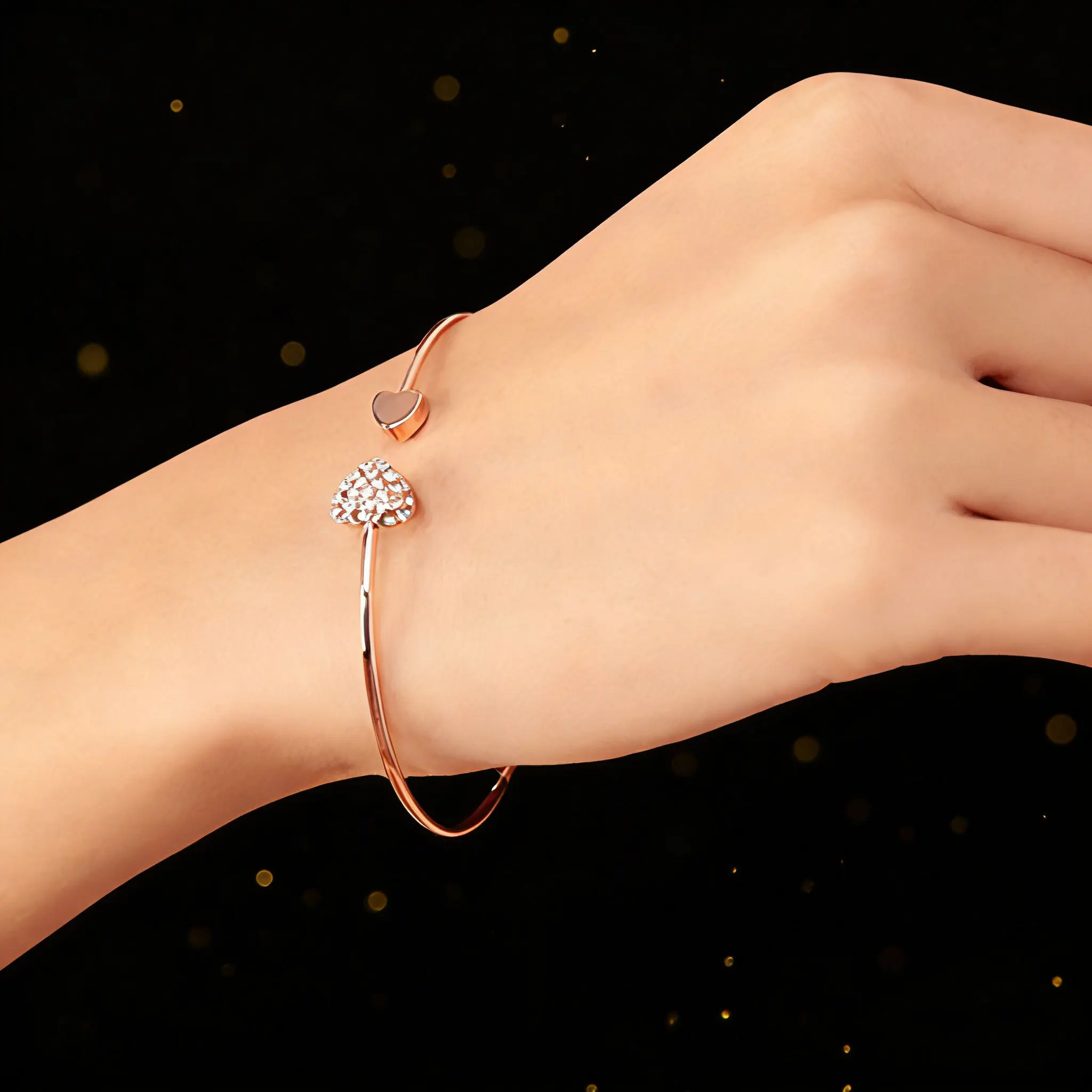 

Minimalist Elegant Rhinestone Heart Bracelet Sparkling Open for Women