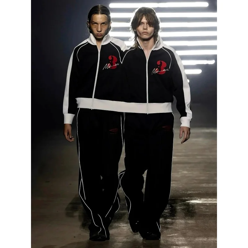 

2025 autumn and winter black and white sports jacket jacket with letter stripe print collar zipper casual retro sportswear