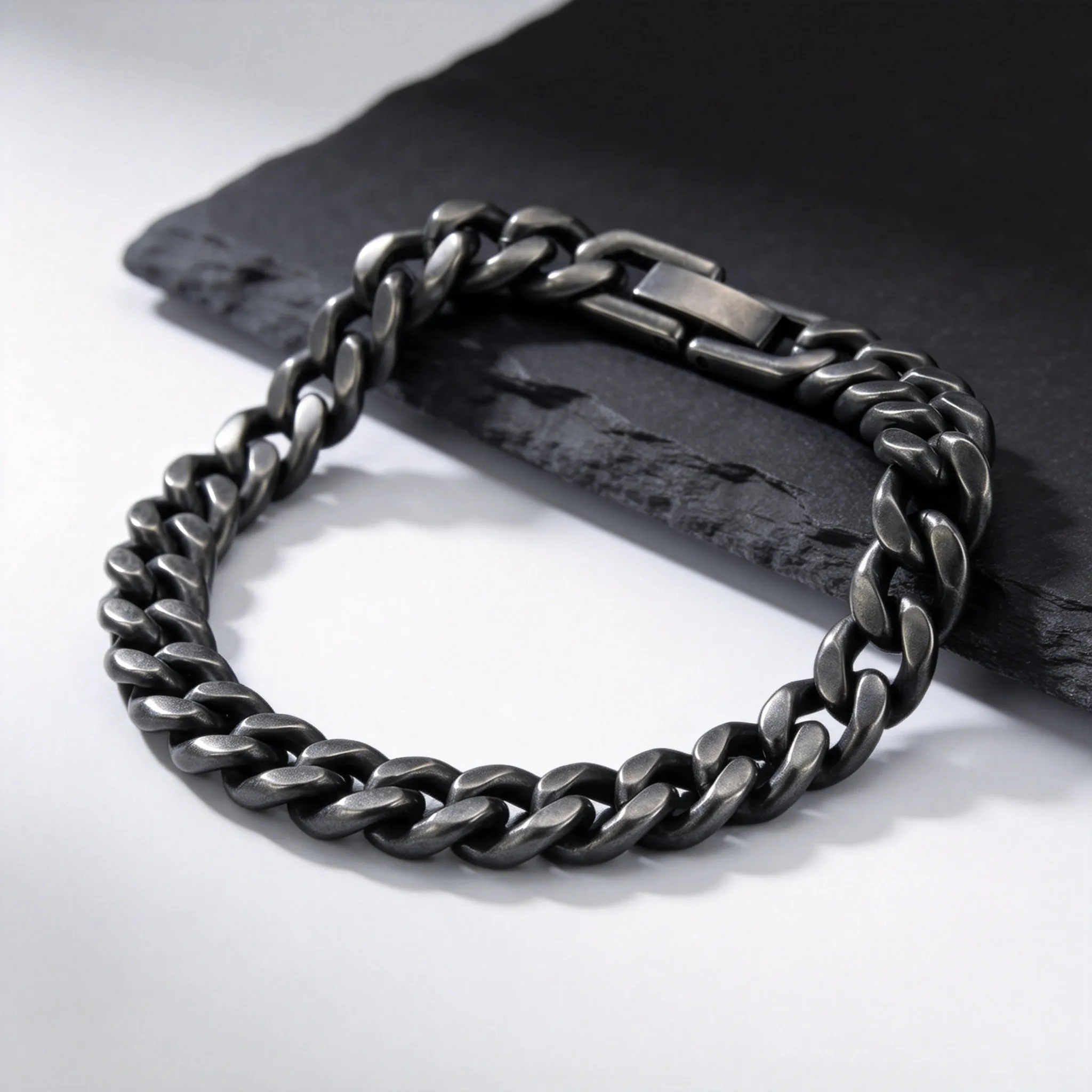 Retro Cuban Chain Bracelets for Men,Vintage Antique Stainless Steel Curb Dome Link Wristband,Rock Punk Stylish Jewelry Gifts