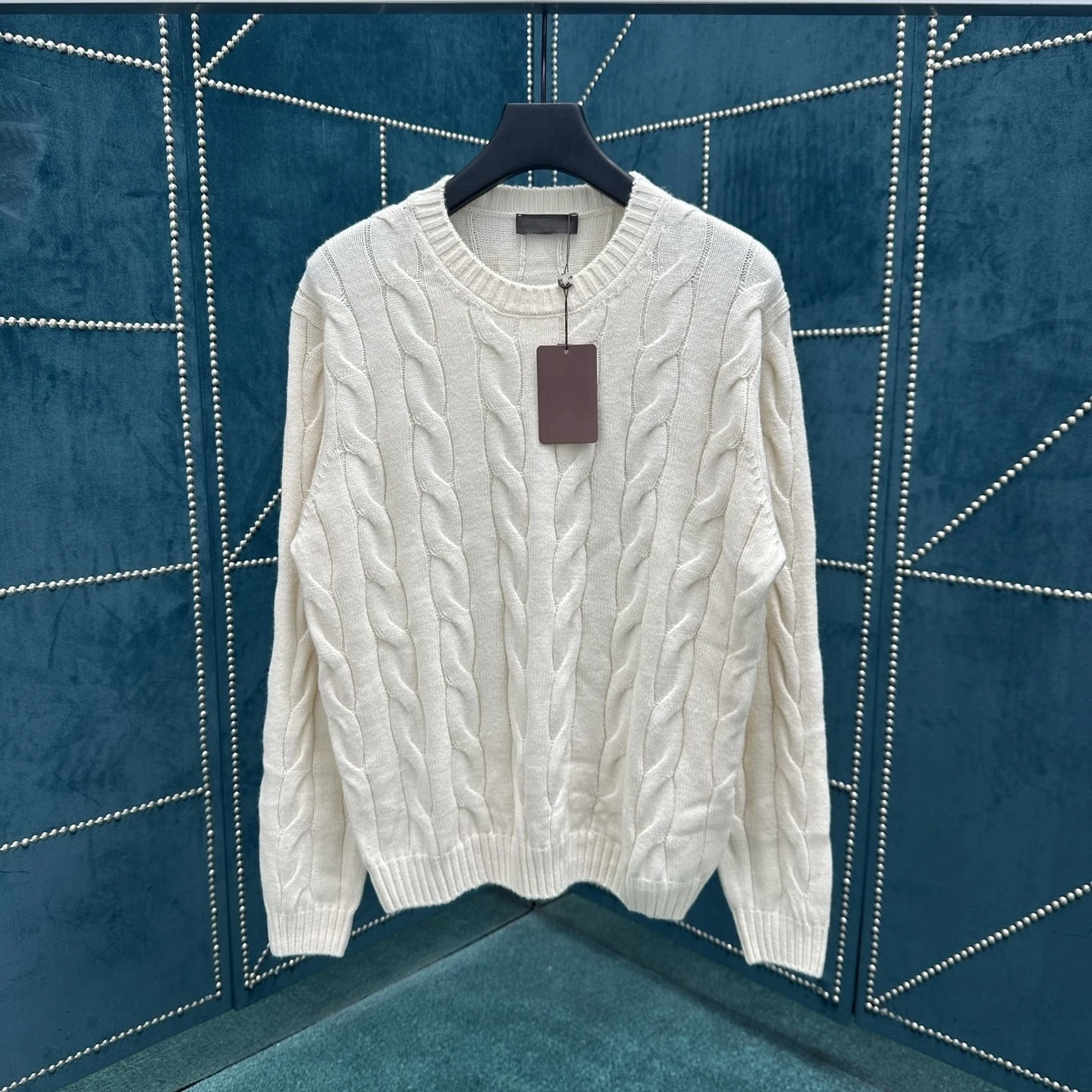 

Italian LP men's clothing 2025 early autumn new loose solid color round neck men's casual knitted twist long-sleeved sweater