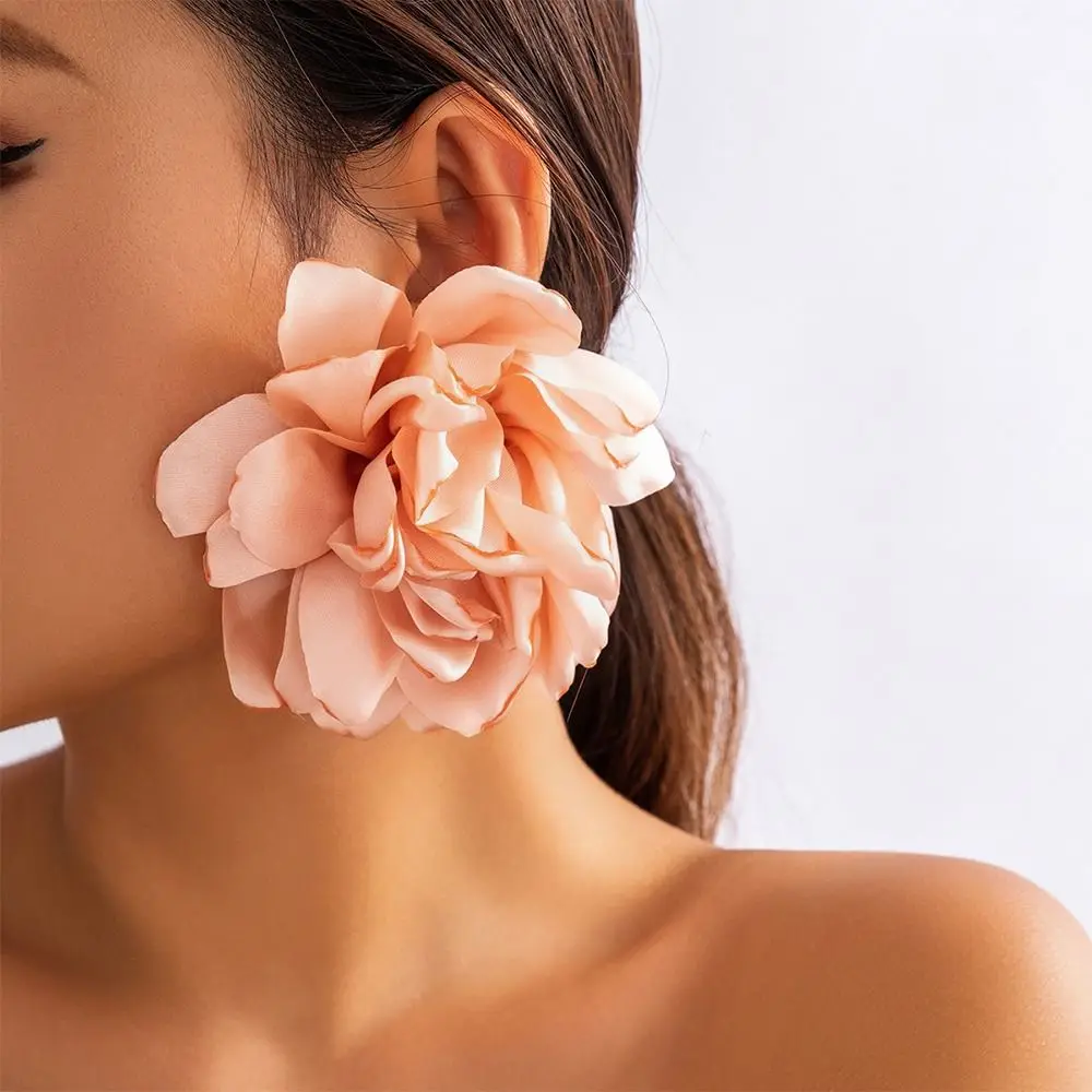 Pendientes de flores grandes para mujer y niña, aretes exagerados, diseño de lujo, tela de boda