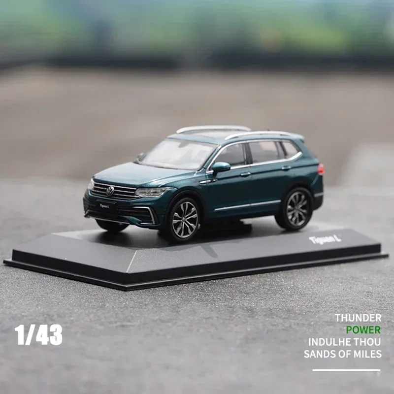 1:43 Scale New TIGUAN L 2022 Alloy Simulation Car Model Diecast Toy Gift Collectible Ornament Souvenir Boys Toys Cars